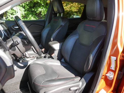Used 2016 Jeep Cherokee Trailhawk w/ Trailer Tow Group image 35