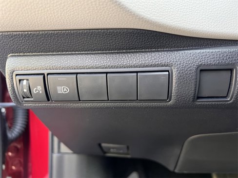 Used 2022 Toyota Corolla LE image 22