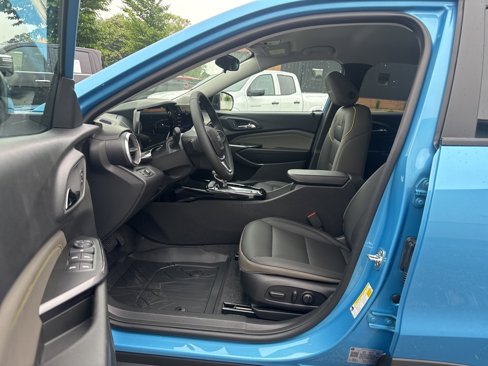 New 2025 Chevrolet Trax ACTIV image 13