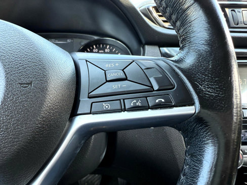 Used 2017 Nissan Rogue SV image 20