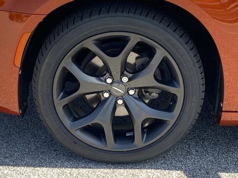 Used 2021 Chrysler 300 Touring w/ Sport Appearance Package image 21