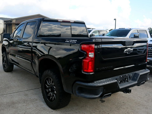 Used 2021 Chevrolet Silverado 1500 LT Trail Boss w/ LT Trail Boss Premium Package image 2
