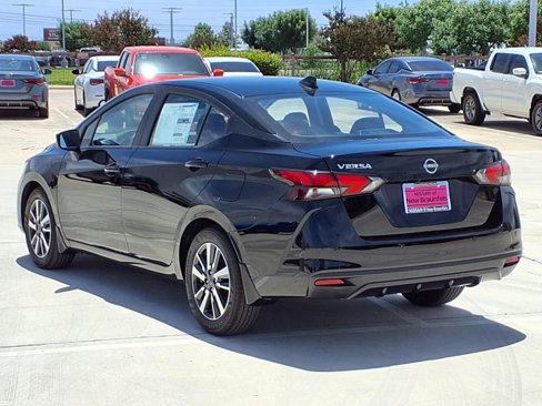 New 2025 Nissan Versa SV w/ Trunk Package image 4