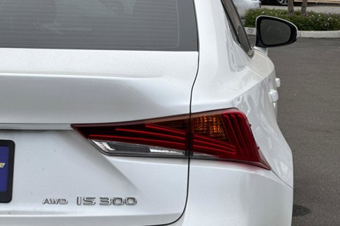 Used 2018 Lexus IS 300 F Sport image 30