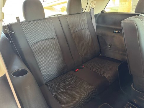 Used 2015 Dodge Journey SXT w/ Flexible Seating Group image 24