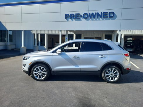 Used 2019 Lincoln MKC Select w/ Select Plus Package image 2