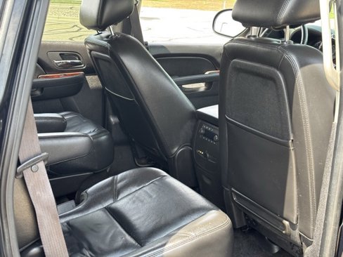 Used 2012 Chevrolet Tahoe LTZ image 22