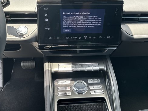 New 2025 Lincoln Nautilus Premier w/ Jet Appearance Package image 20