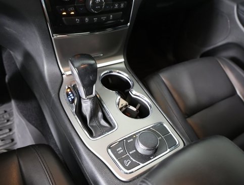 Used 2021 Jeep Grand Cherokee Limited image 24