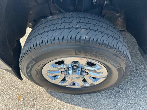 Used 2018 Chevrolet Silverado 2500 LTZ w/ Duramax Plus Package image 21