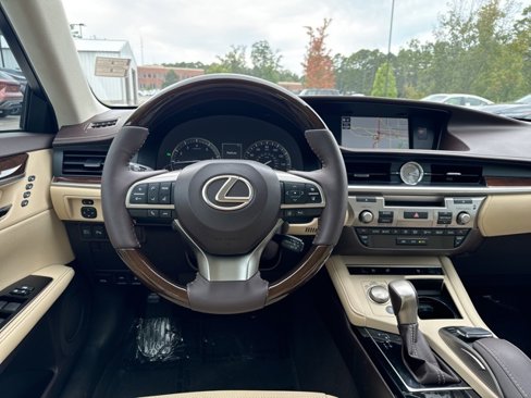Used 2017 Lexus ES 350 image 21