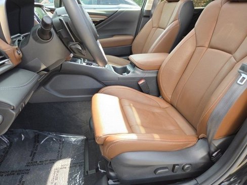 Used 2021 Subaru Outback Touring w/ Popular Package #2 image 8