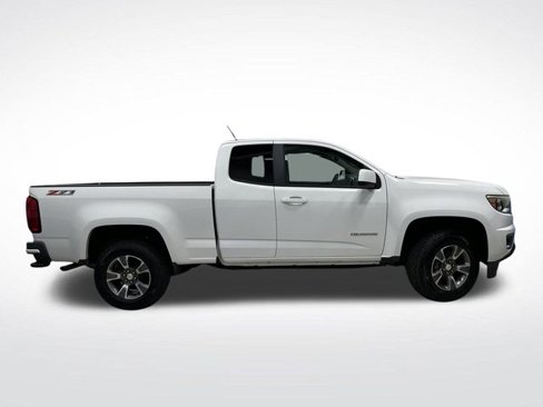 Used 2015 Chevrolet Colorado Z71 image 2