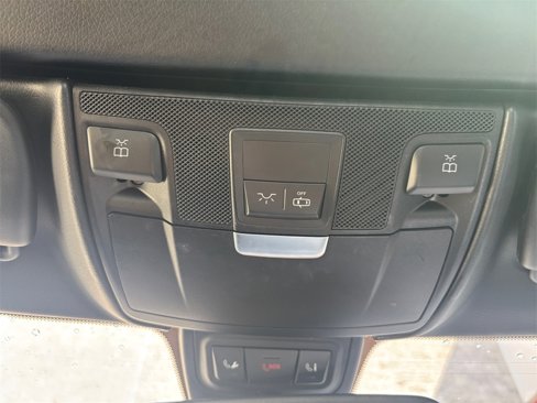 Used 2014 Mercedes-Benz SLK 250 image 28