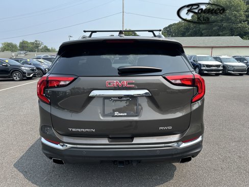 Used 2020 GMC Terrain SLT w/ Preferred Package image 8