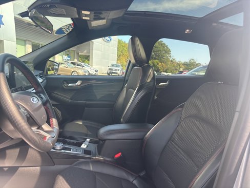 Used 2024 Ford Escape ST-Line w/ Tech Pack #1 image 10