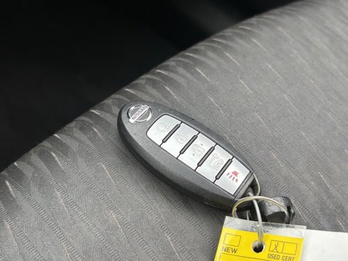 Used 2019 Nissan Rogue SV image 26