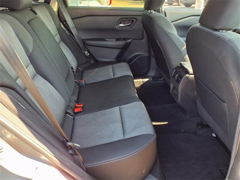 Used 2024 Nissan Rogue SV image 20