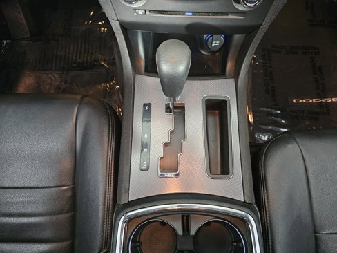 Used 2013 Dodge Charger SE image 30