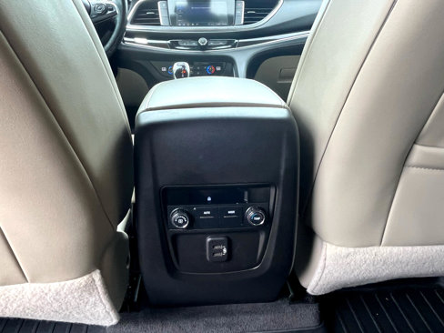 Used 2020 Buick Enclave Essence image 46