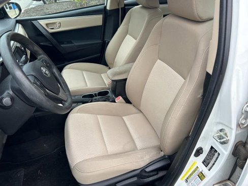 Used 2014 Toyota Corolla LE image 9