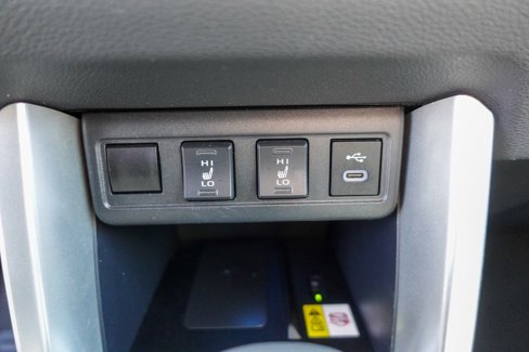 Used 2023 Toyota Corolla Cross XLE image 17