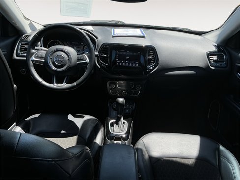 Used 2021 Jeep Compass Latitude image 4