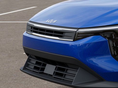 New 2025 Kia K4 LXS image 12