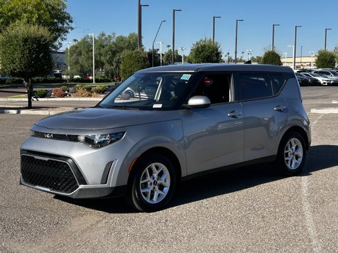 Used 2023 Kia Soul LX w/ Option Group 015 image 2