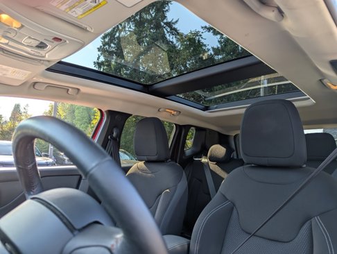 Used 2022 Jeep Renegade Latitude w/ Sun/Sound Group image 25