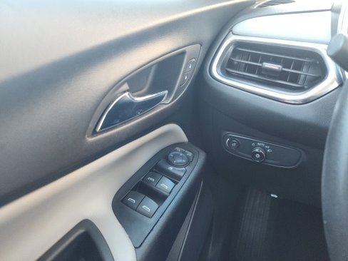 Used 2020 Chevrolet Equinox LS w/ LS Convenience Package image 32