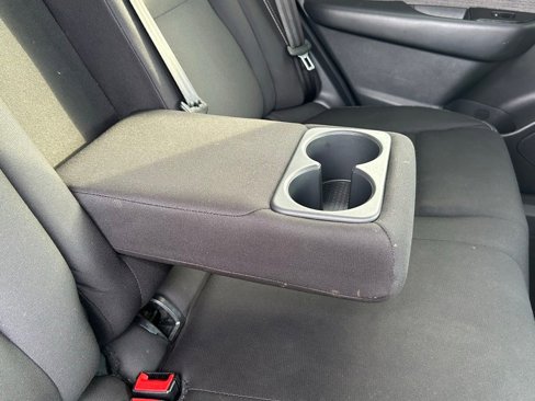 Used 2023 Nissan Rogue S image 33