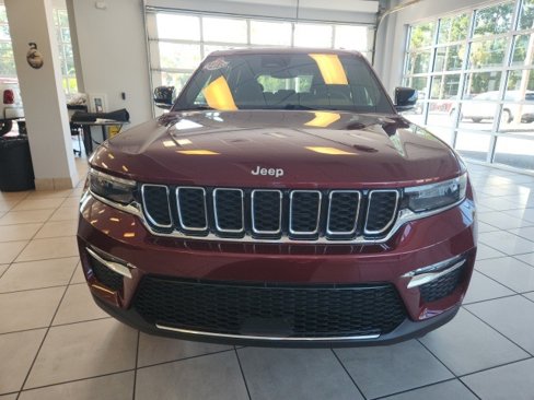 Certified 2024 Jeep Grand Cherokee Limited image 2