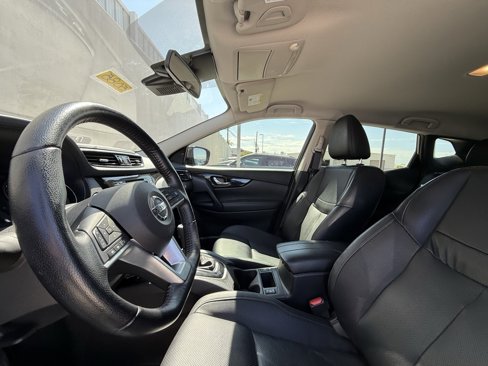Used 2022 Nissan Rogue Sport SL image 5