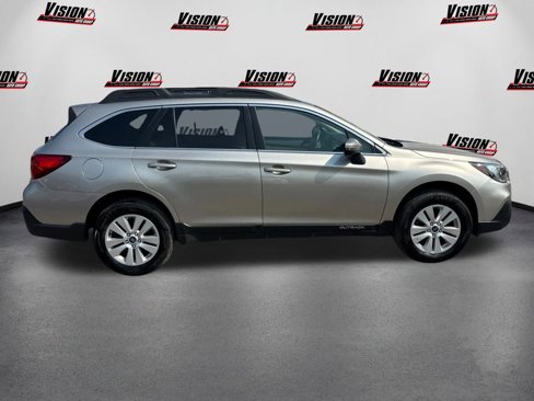 Used 2019 Subaru Outback 2.5i Premium image 4