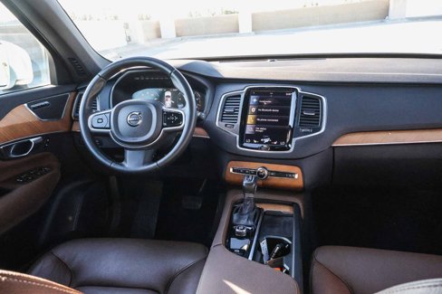 Used 2022 Volvo XC90 T6 Momentum w/ Protection Package Premier image 14