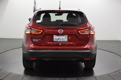 Used 2021 Nissan Rogue Sport S image 6