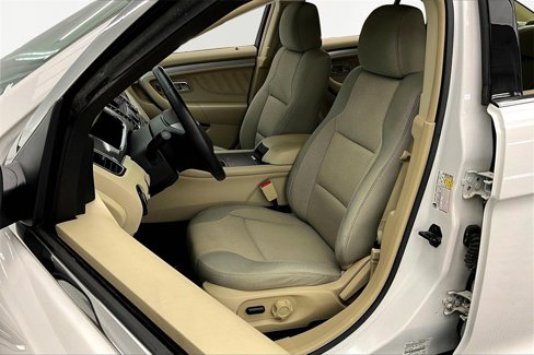 Used 2016 Ford Taurus SEL image 25