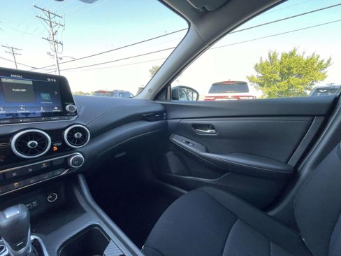 Used 2024 Nissan Sentra SV image 28