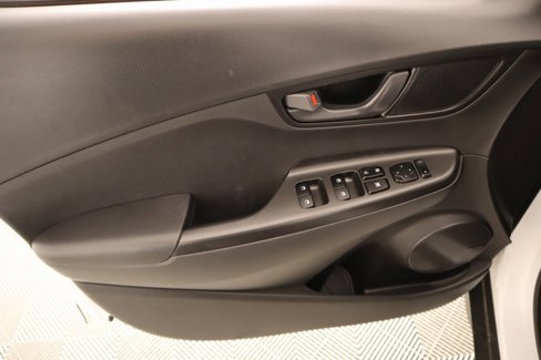 Used 2021 Hyundai Kona SEL Plus image 16
