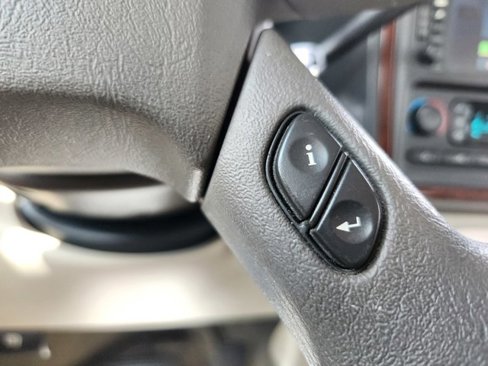 Used 2005 Cadillac Escalade EXT image 21
