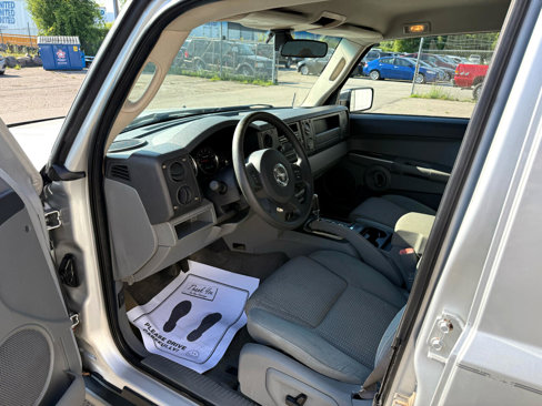 Used 2006 Jeep Commander 4WD image 10