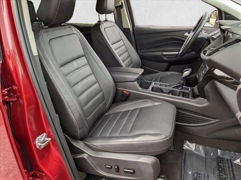 Used 2019 Ford Escape Titanium image 24