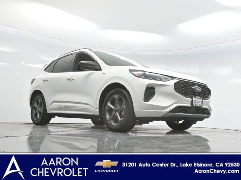 Used 2024 Ford Escape ST-Line w/ Equipment Group 301A image 2