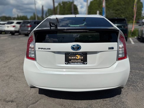 Used 2013 Toyota Prius One image 4