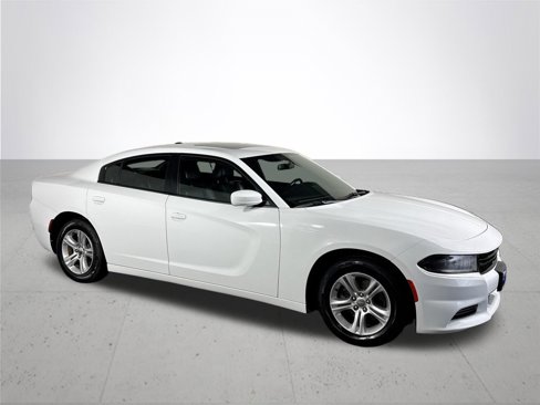 Used 2021 Dodge Charger SXT w/ Leather Interior Group image 4