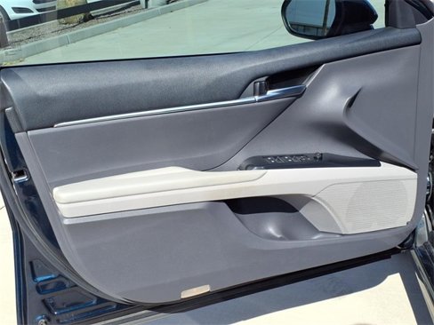 Used 2018 Toyota Camry SE image 22