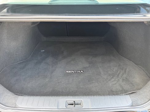 Used 2024 Nissan Sentra SV image 12