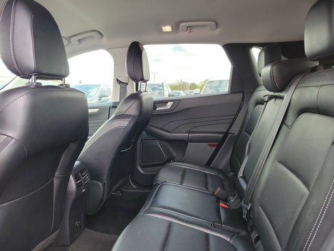 Used 2022 Ford Escape SEL image 11
