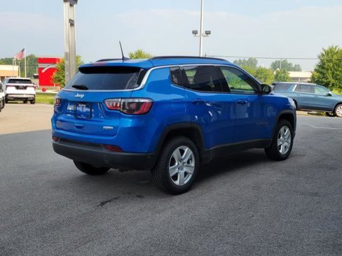 Used 2022 Jeep Compass Latitude w/ Convenience Group image 3